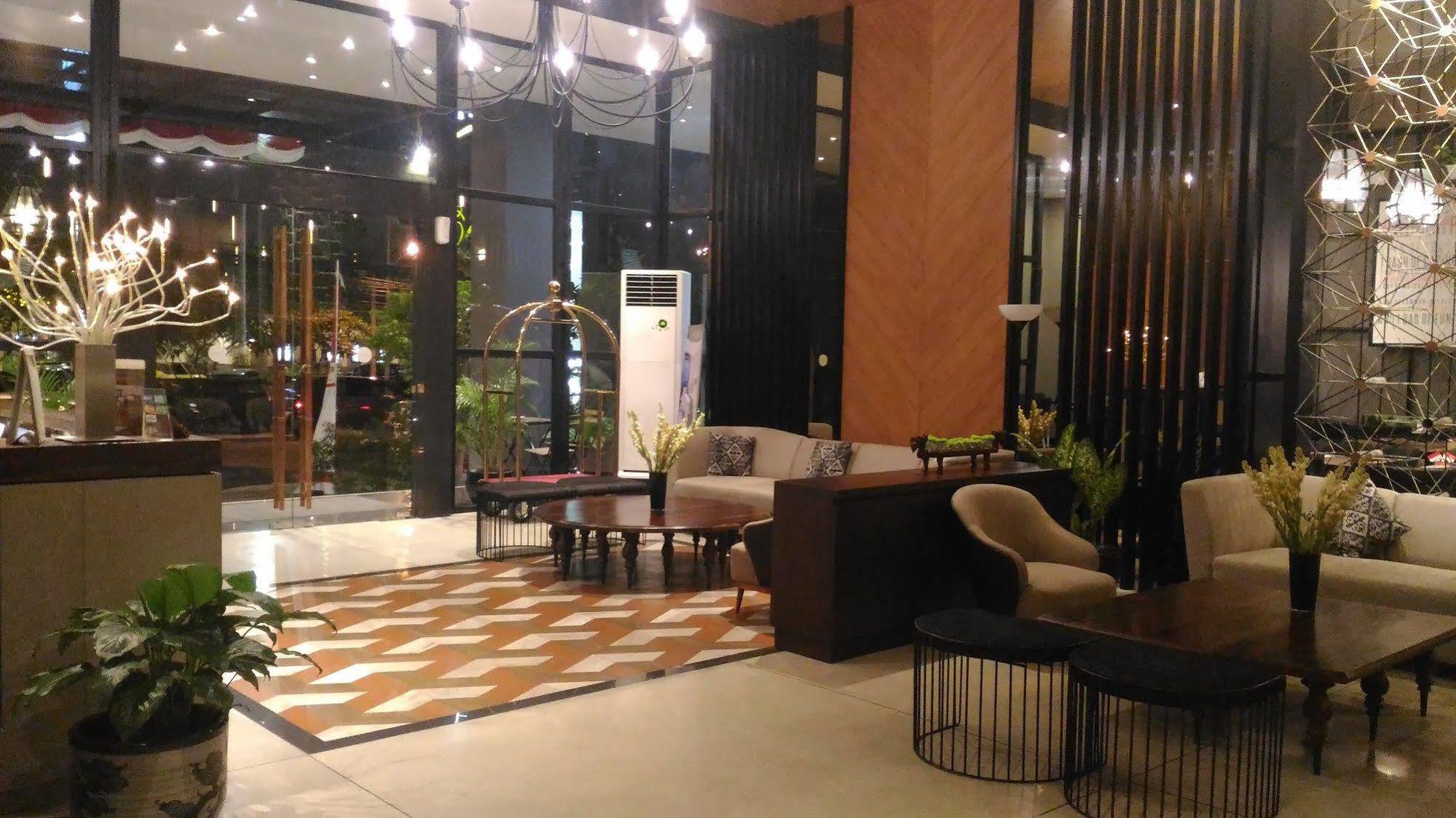 Grand Kangen Hotel Urip Sumoharjo Yogyakarta Luaran gambar